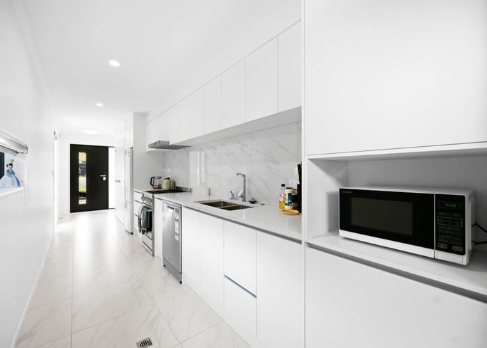  at 2A Oku Close, Hillcrest, Hamilton, Waikato