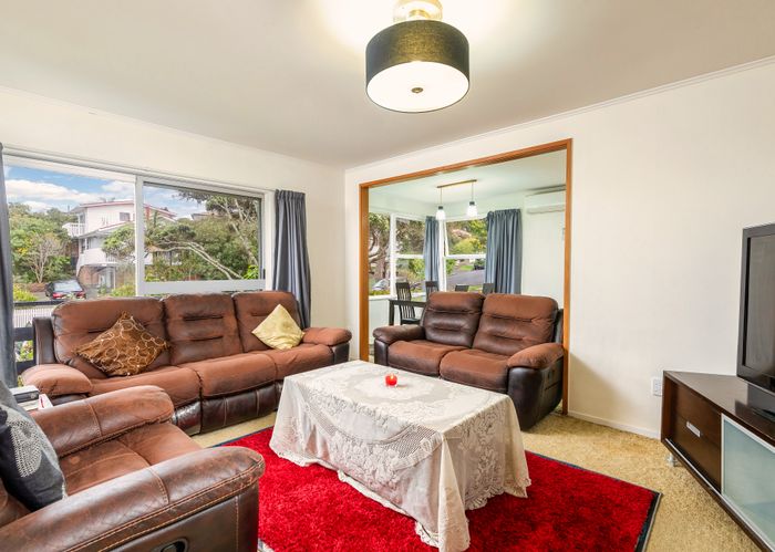  at 9 Pasteur Place, New Windsor, Auckland