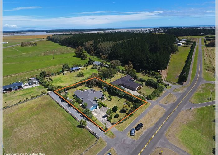  at 33 Palmer Road, Foxton Beach, Horowhenua, Manawatu / Whanganui