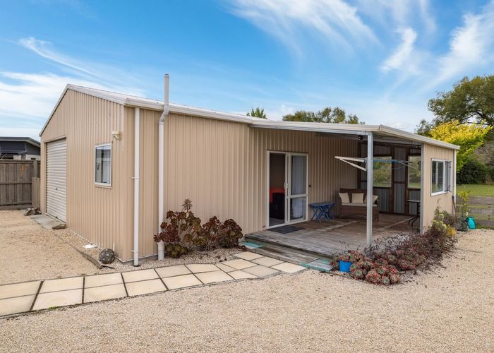  at 8 Riverside Way, Amberley, Hurunui, Canterbury