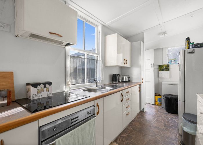  at 5 Queen Street, Paeroa, Paeroa