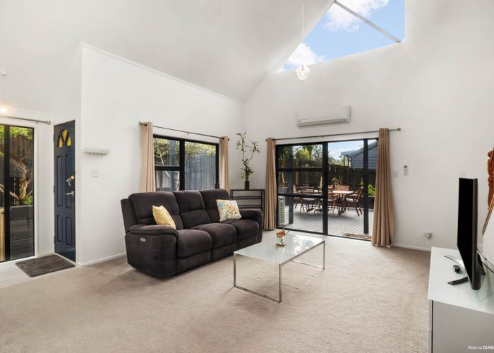  at 2/184 Norman Lesser Drive, Saint Johns, Auckland City, Auckland
