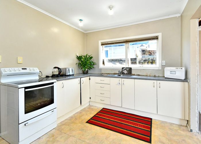  at 7 Malcolm Place, Mangere East, Manukau City, Auckland