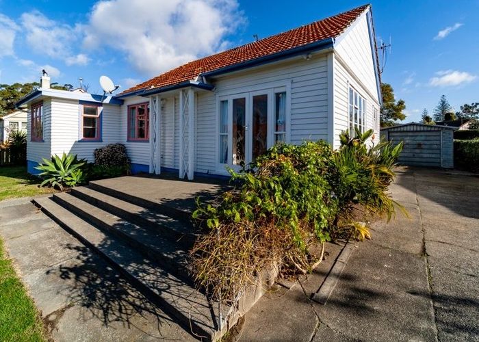  at 27 Russell Road, Marewa, Napier