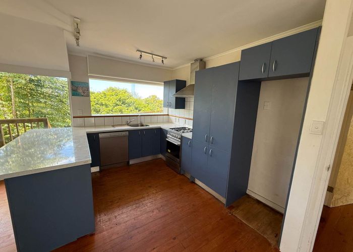  at 114 Arran Road, Browns Bay, North Shore City, Auckland