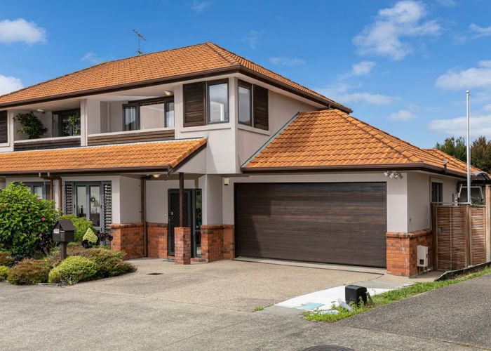  at 11 Ashurst Lane, Greenhithe, Auckland