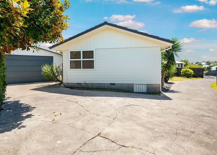  at 26 Bodi Place, Te Atatu South, Auckland