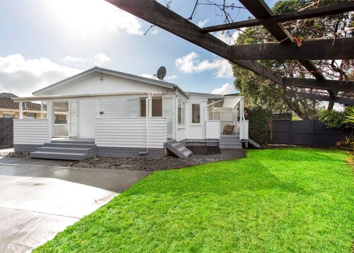  at 3/18 Holly Street, Avondale, Auckland