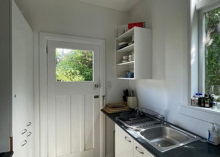  at 39 Adams Terrace, Aro Valley, Wellington, Wellington