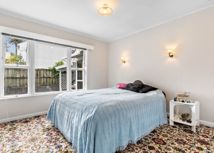  at 4 Green Lane East, Remuera, Auckland