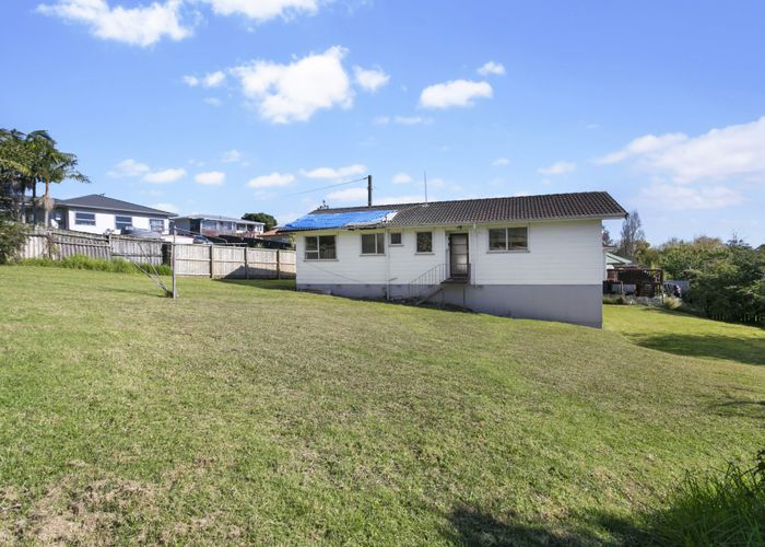  at 72 Awaroa Road, Sunnyvale, Waitakere City, Auckland