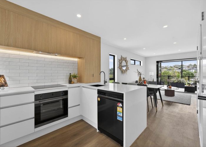  at 13/10 Ngaroma House Drive, Hobsonville, Waitakere City, Auckland