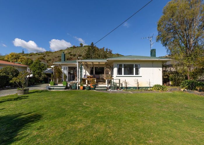  at 132 Lord Rutherford Road South, Brightwater