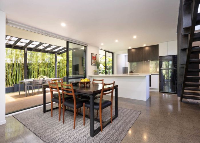  at 36 Shah Place, Glen Eden, Waitakere City, Auckland