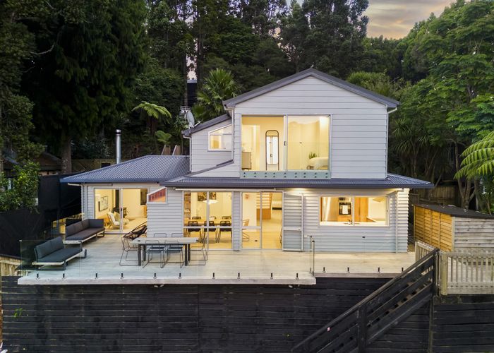  at 14 Tainui Road, Titirangi, Auckland