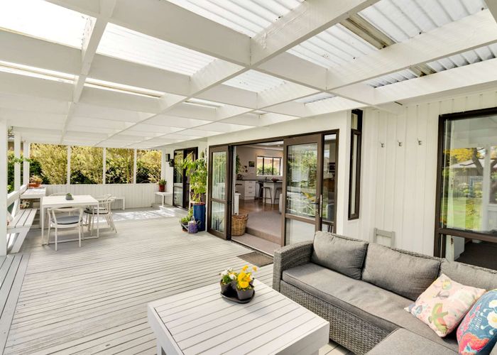  at 10 Claxton Place, Saint Martins, Christchurch