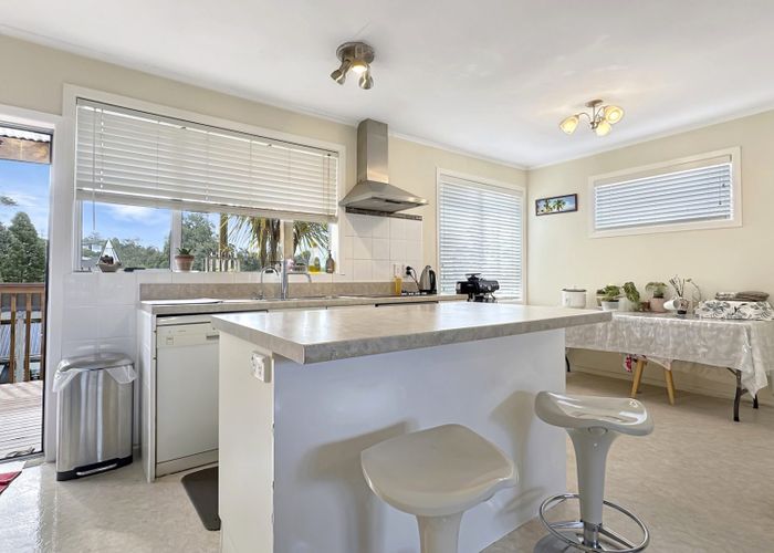  at 36 Fairmount Road, Titirangi, Waitakere City, Auckland