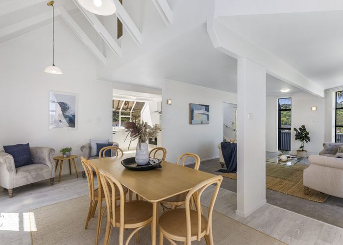  at 20 Carlisle Street, Island Bay, Wellington