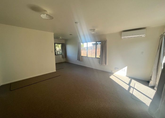  at 21b Witheford Drive, Glenfield, North Shore City, Auckland