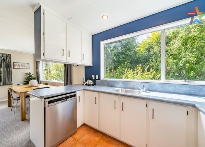 Free property data for 4/462 Stokes Valley Road, Stokes Valley, Lower