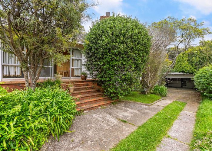  at 172 Beach Road, Campbells Bay, North Shore City, Auckland