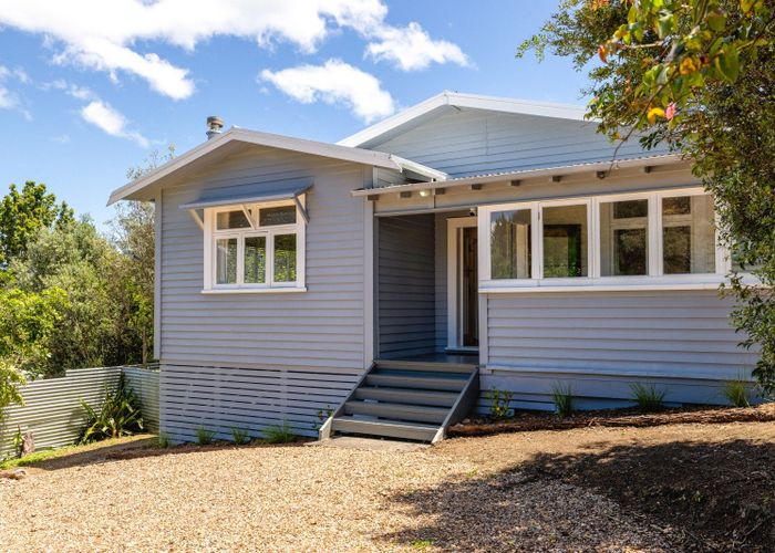  at 5 Waiata Road, Onetangi, Waiheke Island, Auckland
