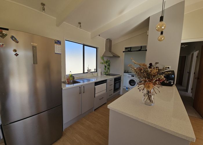  at 2/56 Glendale Rd, Glen Eden, Waitakere City, Auckland
