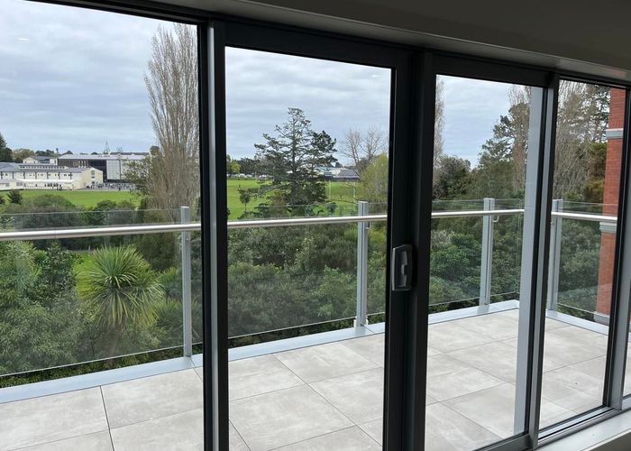  at 324/4 Wagener Place, Mount Albert, Auckland