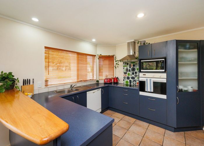  at 19 Rothesay Place, Highbury, Palmerston North