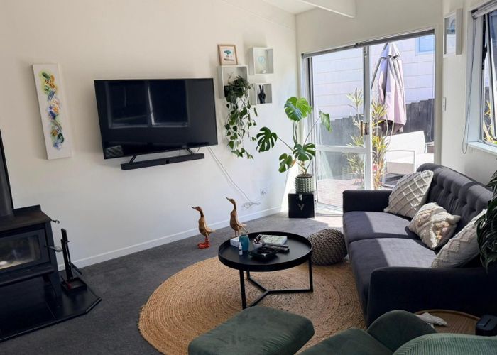  at 2 Hanui Place, Massey, Waitakere City, Auckland