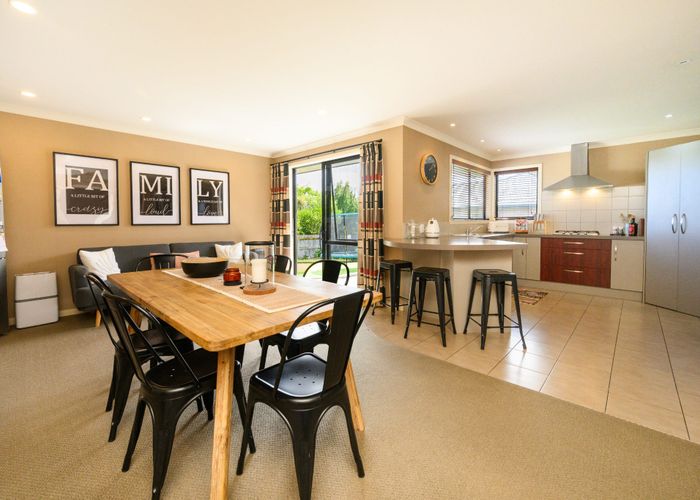  at 19 Johnstone Drive, Fitzherbert, Palmerston North, Manawatu / Whanganui