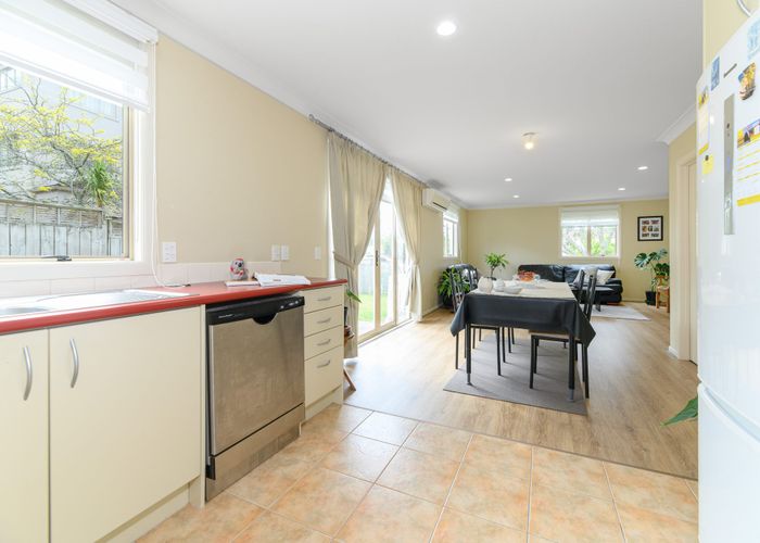  at 25 Belle Verde Drive, Sunnynook, Auckland