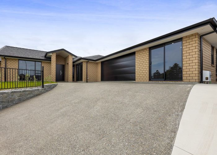  at 7 Francis Douglas Drive, Westown, New Plymouth