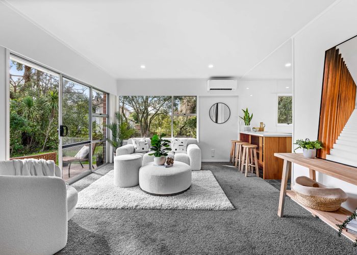  at 2/19 Bentley Avenue, Glenfield, North Shore City, Auckland
