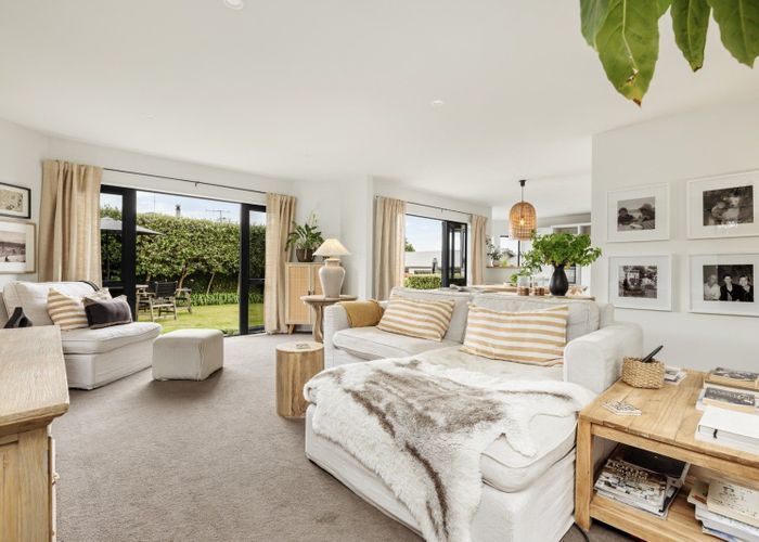  at 19 Highcroft Place, Welcome Bay, Tauranga