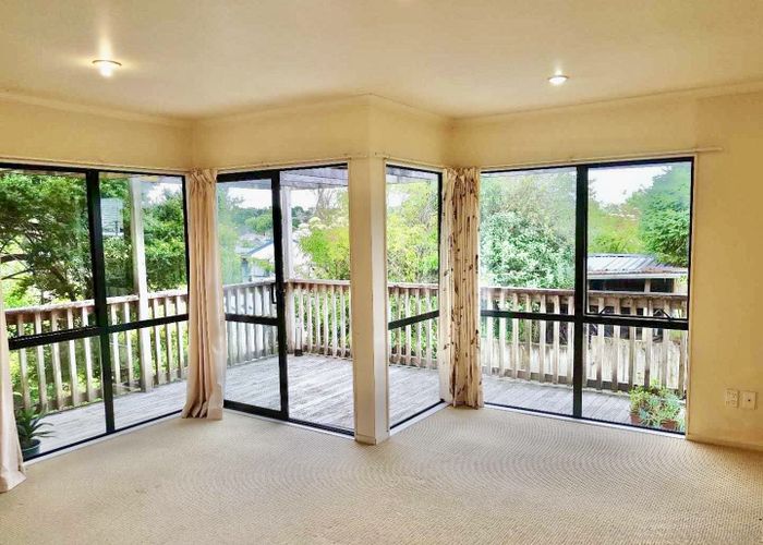  at Springside Place, New Lynn, Waitakere City, Auckland