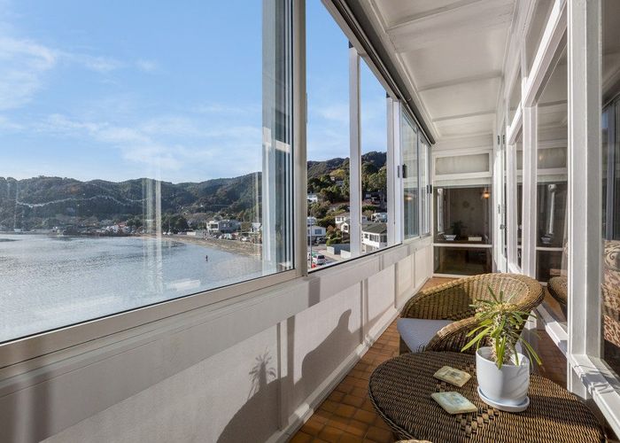  at 3/4 Gill Road, Lowry Bay, Eastbourne, Lower Hutt, Wellington