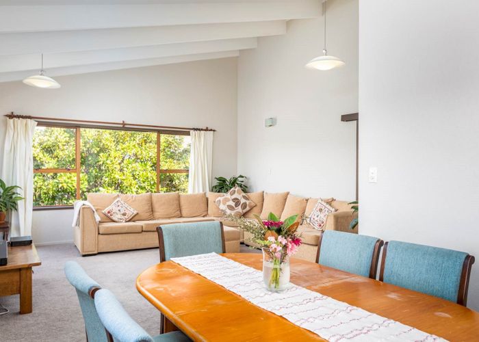  at 15 Montclair Rise, Browns Bay, Auckland