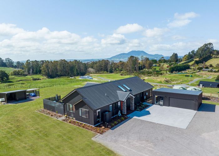  at 5 Vickers Way, Acacia Bay, Taupo