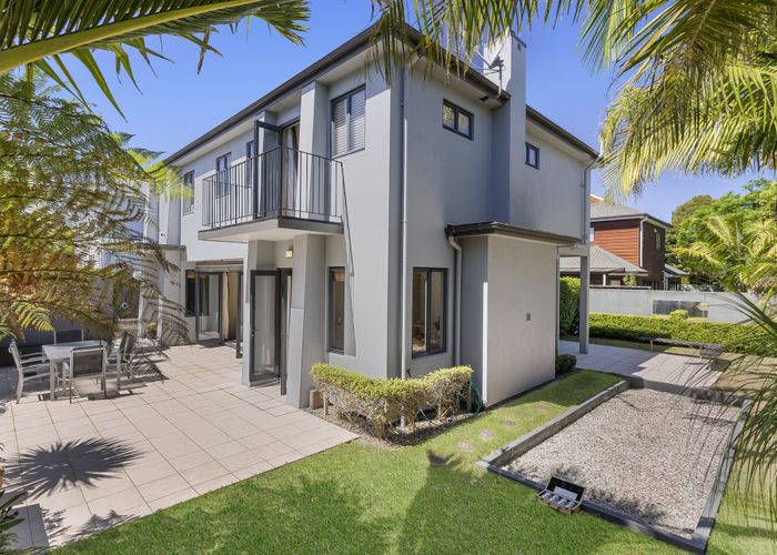  at 11A Horotutu Road, Greenlane, Auckland