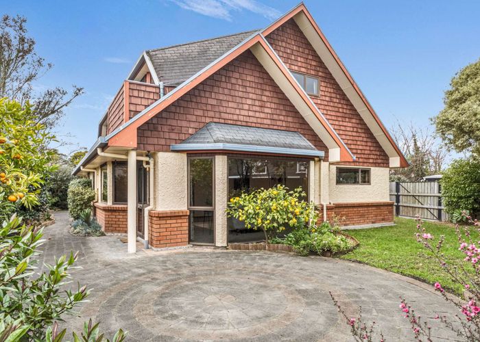  at 30 Batt Street, West End, Palmerston North, Manawatu / Whanganui