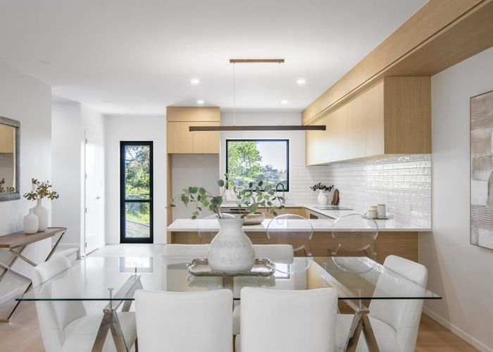  at 5/9 Rengarenga Rise, Albany, North Shore City, Auckland