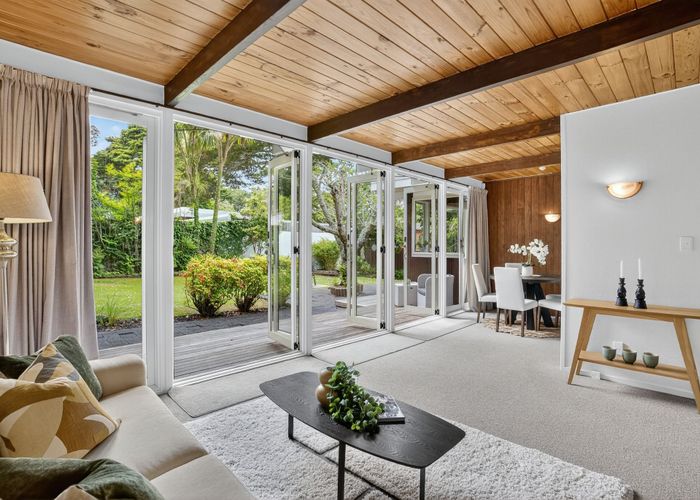  at 55 Hillcrest Avenue, Hillcrest, North Shore City, Auckland