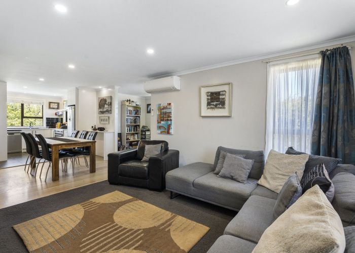  at 6 Marino Place, Glen Innes, Auckland City, Auckland