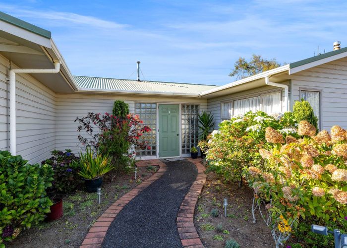  at 238 Huatoki Street, Vogeltown, New Plymouth, Taranaki