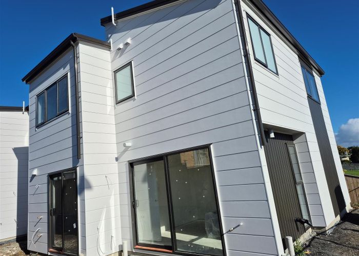  at 43 Friesian Drive, Mangere, Manukau City, Auckland