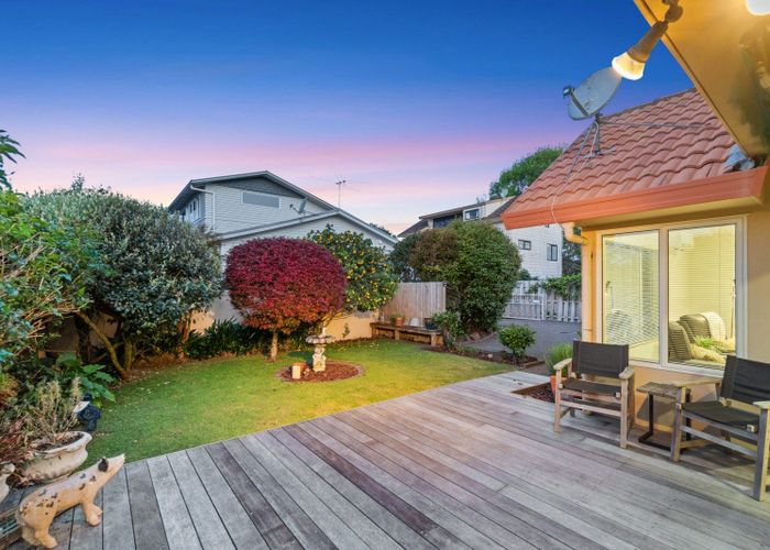  at 2/56 Walford Road, Point Chevalier, Auckland City, Auckland
