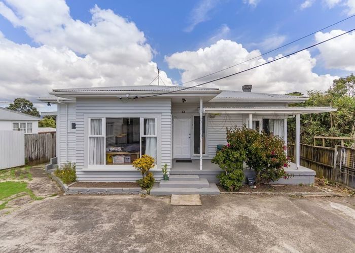  at 3 Pleasant Road, Glen Eden, Waitakere City, Auckland