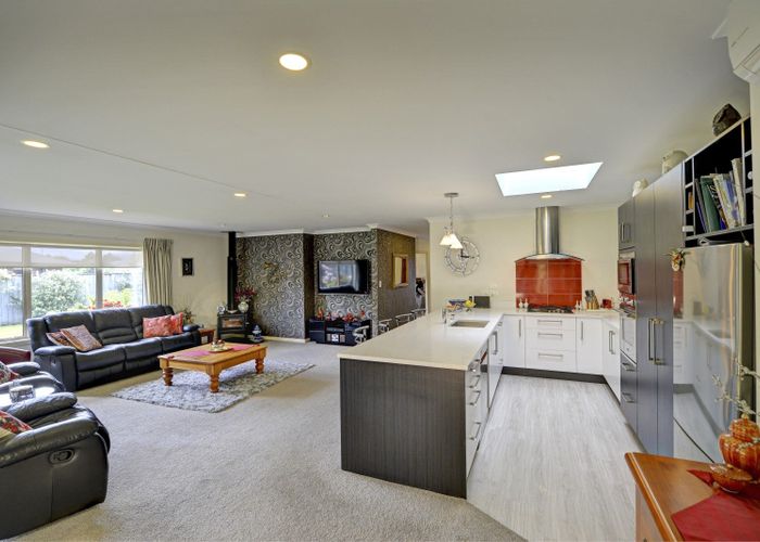  at 5 Tararua Crescent, Carterton