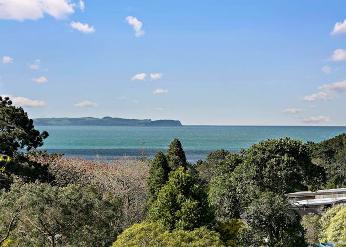  at 10 Aberdeen Road, Campbells Bay, Auckland